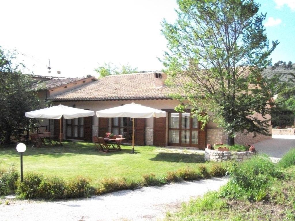 Agriturismo Il Casalino スポレート エクステリア 写真